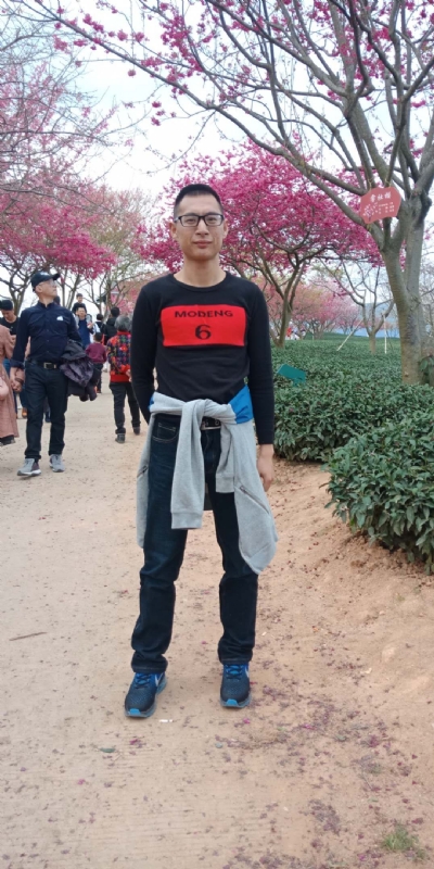 小梁的第二张照片--宁德相亲网