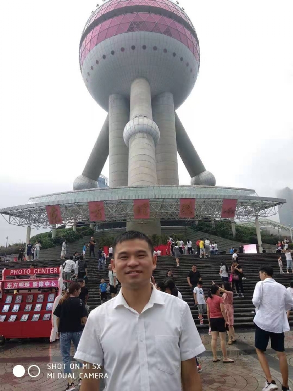 小猫吃老鼠的第一张照片--宁德相亲网
