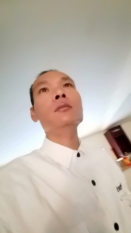 只影向谁去的第五张照片--宁德相亲网