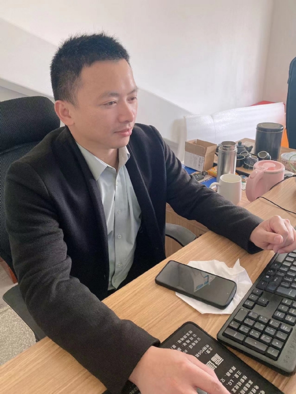 落叶知秋的第一张照片--宁德相亲网